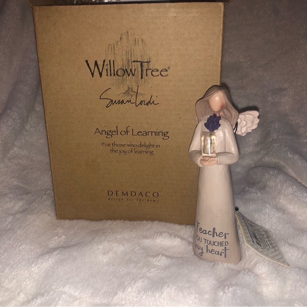 Willow Tree Angel of Learning Sculpture Hand Painted Figure Susan Lordi